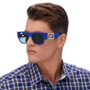 NWT VERSACE GRECA SUNGLASSES MOD.4403 BLACK WITH BRANDED CASE AND LENS CLOTH